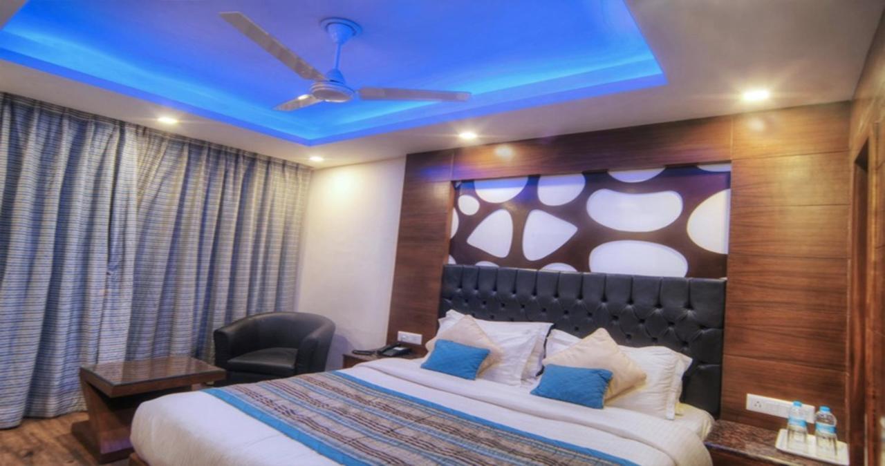 ซาโนบาร์ เดอะ มิดทาวน์ โฮเทล มัสซูรี Hotel ภายนอก รูปภาพ
